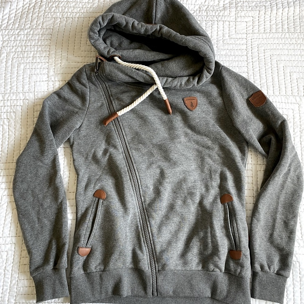 Wanakome Athena Charcoal Women’s Hoodie